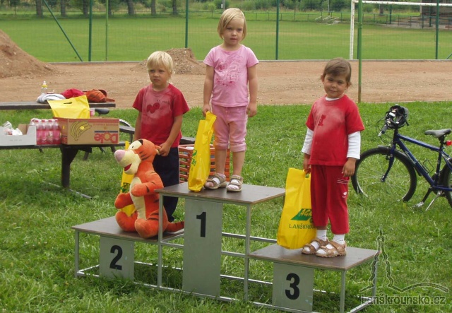 14_Vandulka Vackova Miroslav Svatos a Anna Jansova - pod 5 let.jpg